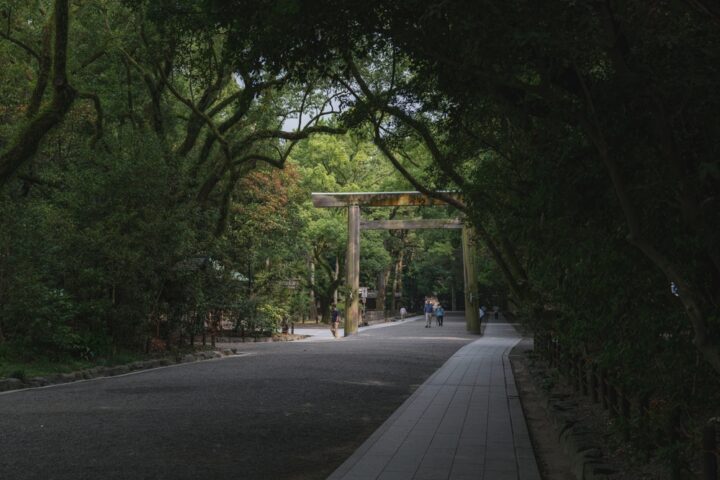 周囲の負の感情に運気が下がってしまう